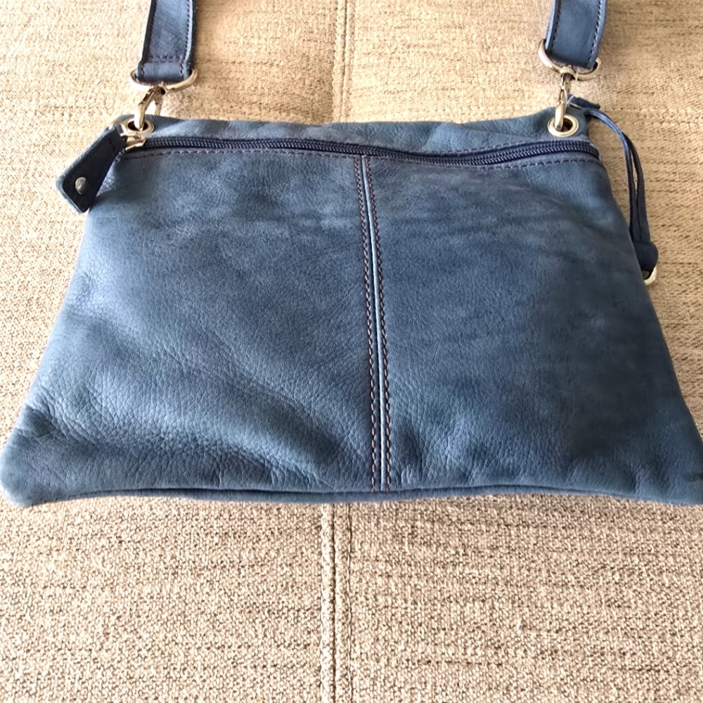 Fossil Sutton Pebbled Leather Blue Crossbody NWOT - Picture 6 of 9